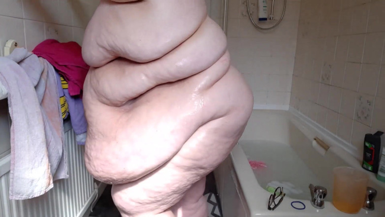 SSBBWLadyBrads: SSBBW bathroom belly play &amp; shower