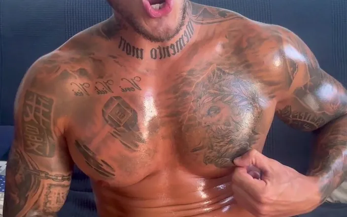 BoyGym: Police Man Oily Cumshoot with Dirty Talking, Boygym
