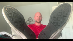 Jasons feet: ‪it’s Bit Weird as You Take My Shoes off