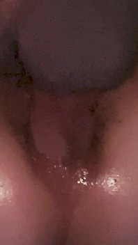 Komşu Orta Yaşlı Seksi Kadın Bacaklarını açıyor Bölüm 11