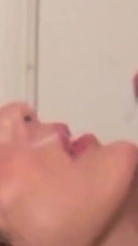 Ashlynn Gets a Facial