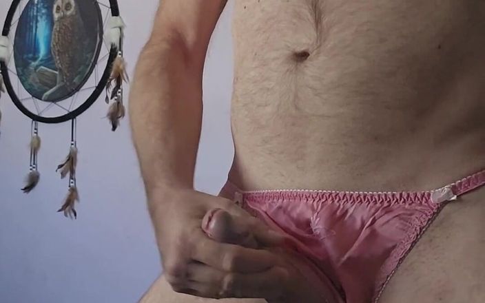 Fantasies in Lingerie: जब मैं ये गुलाबी पैंटी पहन रही हूं तो मुझे वीर्य निकालते हुए देखें