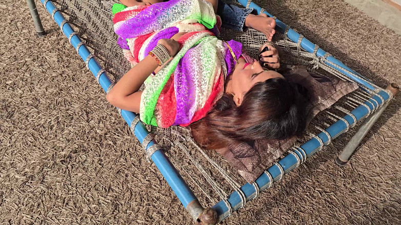 Madhu bhabhi 69: Indiana esposa traindo com seu marido e fodendo com massagem...