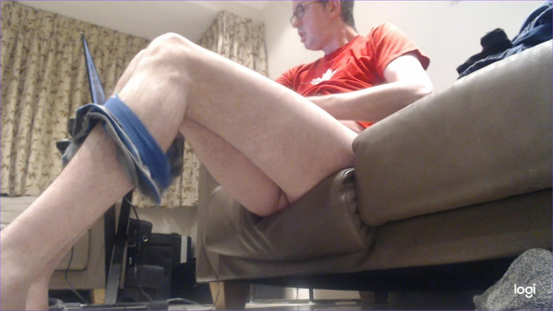Longlegs: Strip and Wank