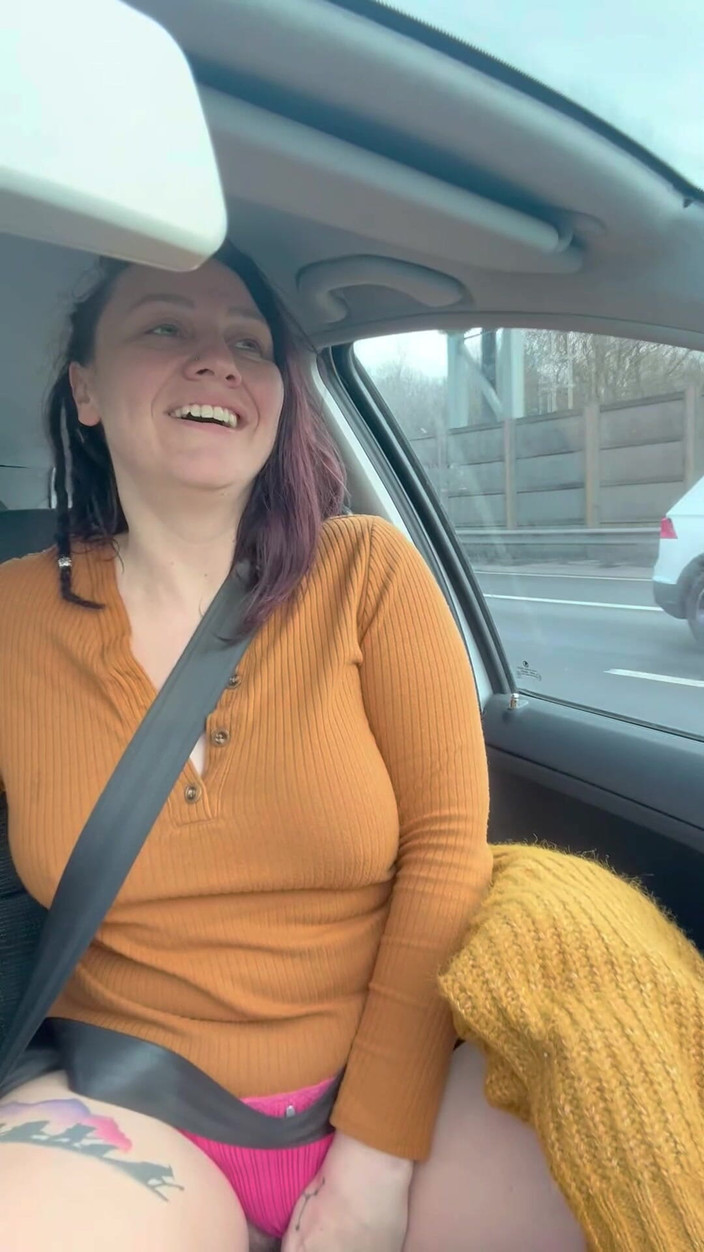 Lustful Libertines: Oldie 하지만 골디 - 컵에 자동차 오줌