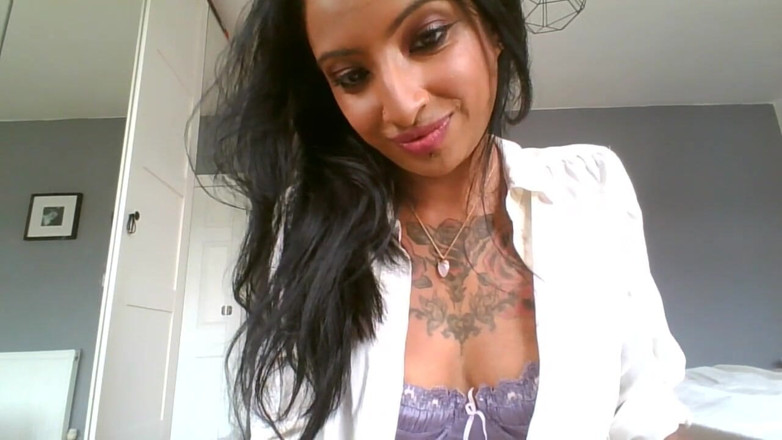 BabeXX69XX Asian MILF: Insegnante nell'anale