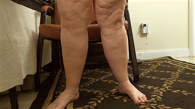 Jamdown26 Big Fat Ass BBW SSBBW Porn: Cum and Watch Me Flashing and Showing off My Big...