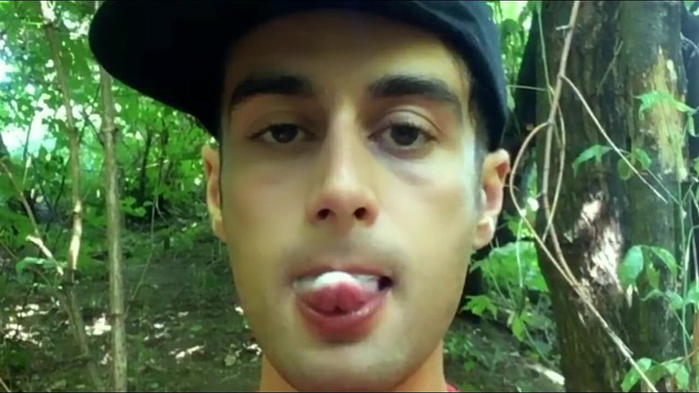 Idmir Sugary: Solo langes spermaspiel im mund - 3 fremde ladungen gekaut, bis zum...