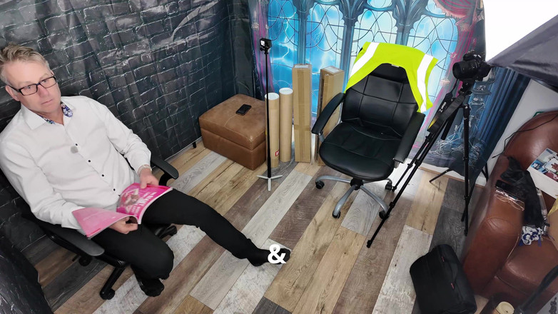 The Izars: 딥쓰롯과 페깅과 함께 Jades Boss의 강제 여성화