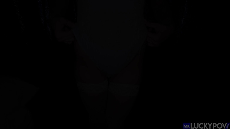 Mr.Lucky POV: Güzel model Leah Winters vahşi taraf