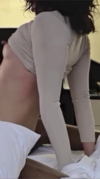 Gadis mungil korea 18 tahun dientot habis-habisan sama raksasa pria kulit hitam