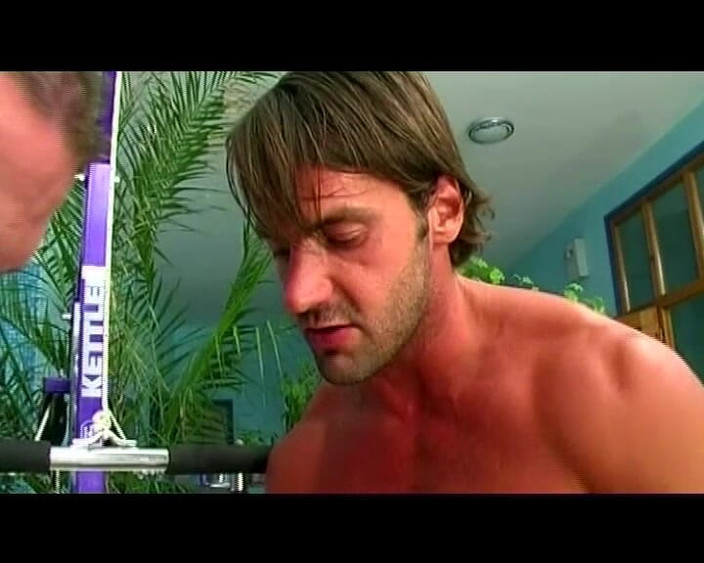 American Hardcore xxx: În sala de sport, pulele sunt manipulate în timp ce se...