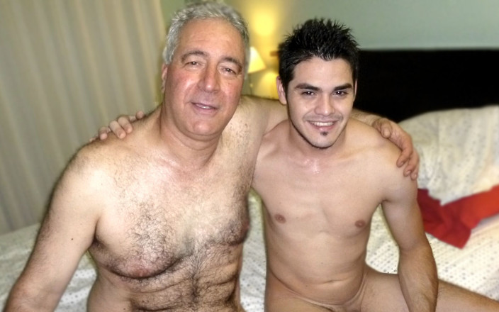M2M CLUB: Theo Fucks Juan Carlos