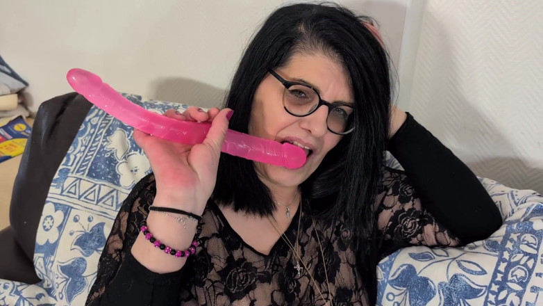 Matureandco: Sarah, 55 Lat, Wyznaje, Że Jest Dużą