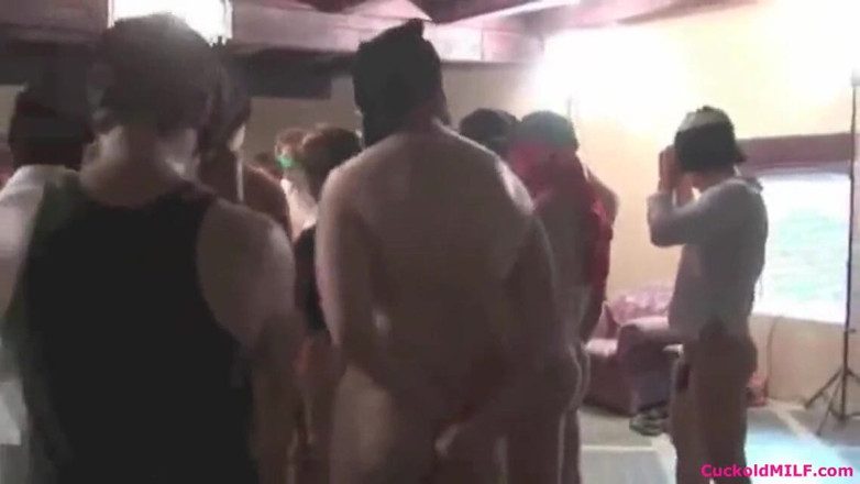 Cuckold MILF: Cornudo milf - cornudo milf todo es sobre el juego cornudo.
