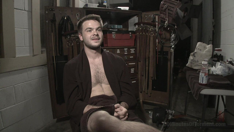 30 Minutes of Torment: Hetero-hengst james Riker schwelte wie eine stoffpuppe herum