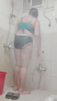 入浴少女