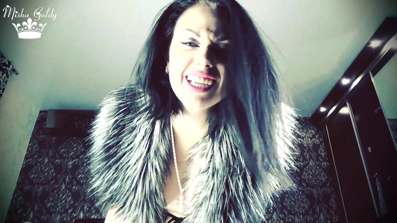 Goddess Misha Goldy: Mama ta vitregă perversă s-a săturat de sex cu bătrânul...