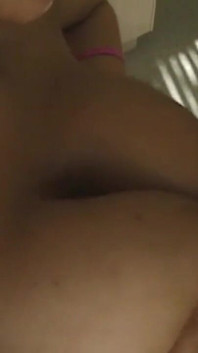 후장 섹스 후 금발 밀프의 가슴에 정액