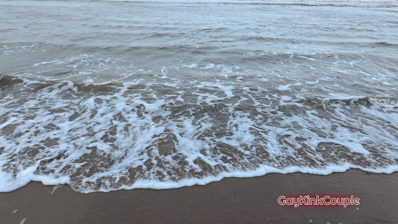 GayKinkCouple: Sahilde riskli mastürbasyon