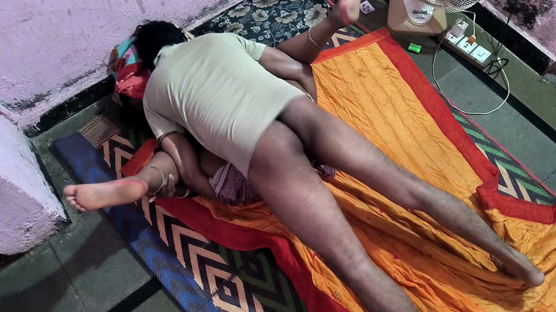 Amarjit2526: Desi Bhabi Indiana Appena Sposata Scopa Con Il Fratellastro Più...