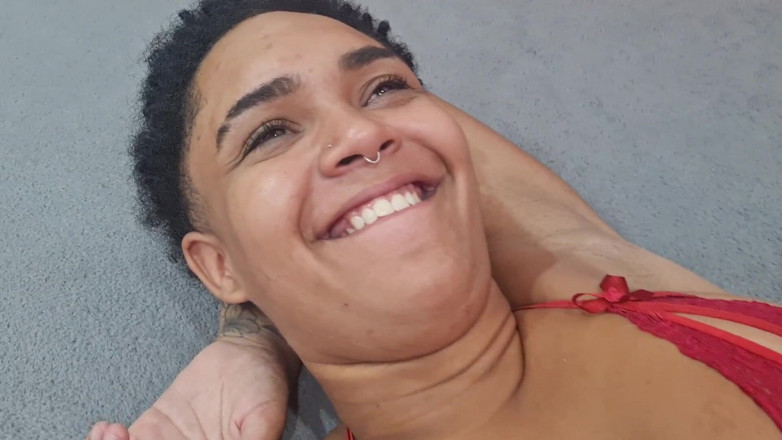 Bebes vagabundas: 痴女はそれを隣人に与えました
