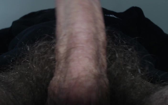 Hunky time: Chlupatý čůrák klepání