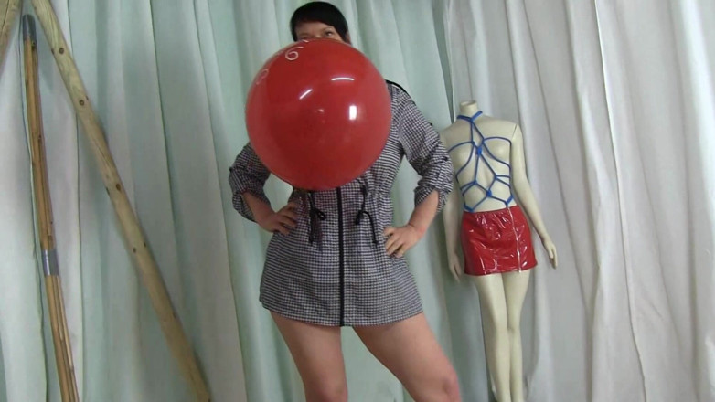 Yvette xtreme: Ballong poppar