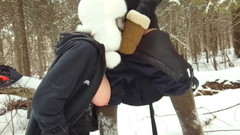 Crazyfamily 1970: Madrasta chupa meu na floresta de inverno