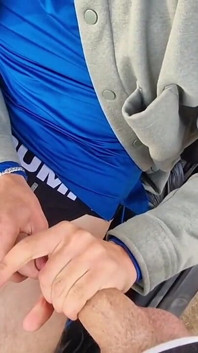 Hot Cruise Publicly Fucked a Young Student's Tight Femboy Hole in the Cold Autumn
