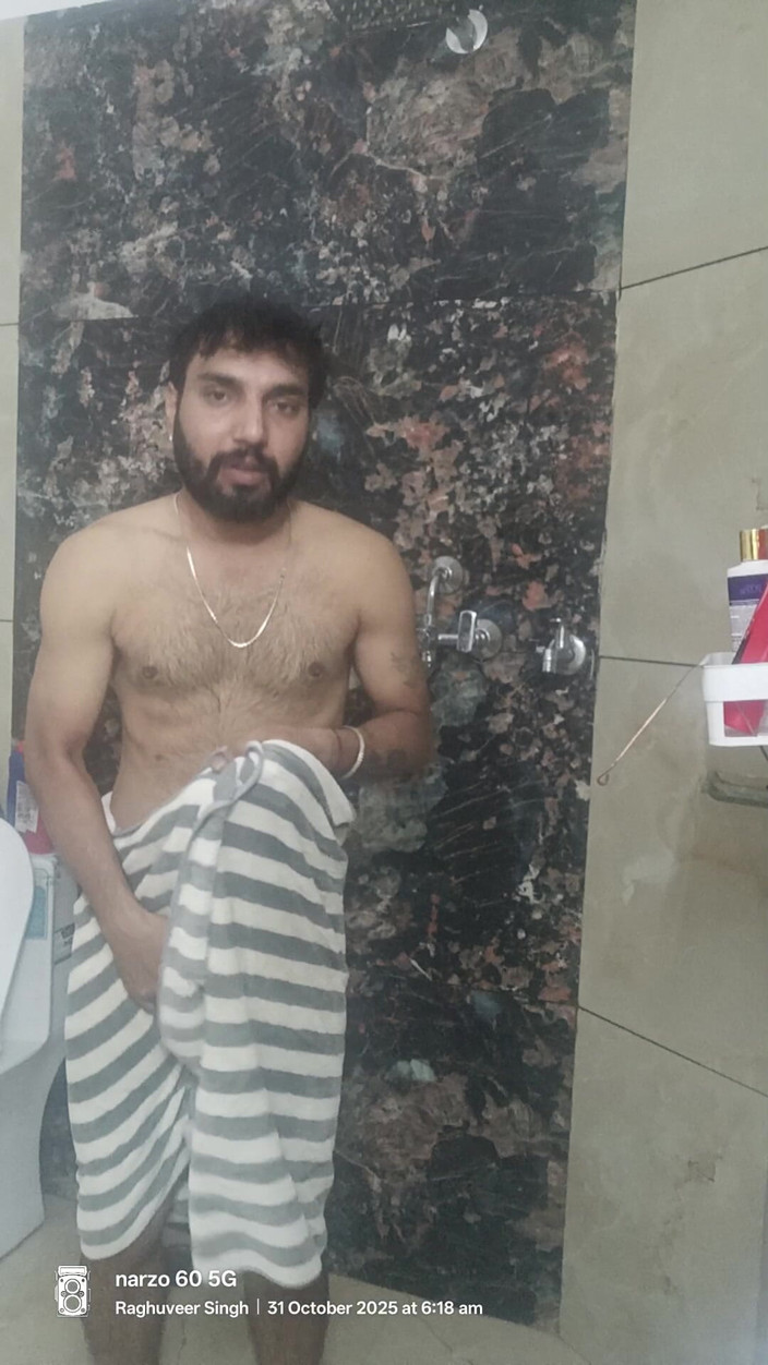 Rajasthani-old-lover: Indischer desi-mann genießt