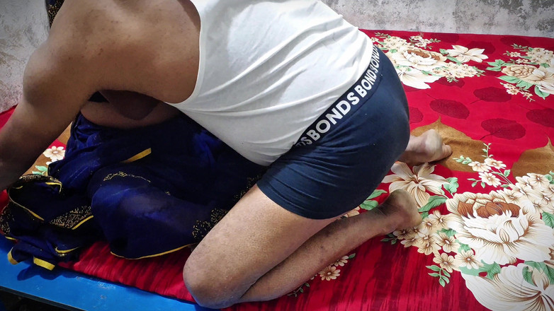 ExcitedWomen: Индийская сексуальная хотксвайф трахается с возбужденным мужем, индийская горячая тетушка