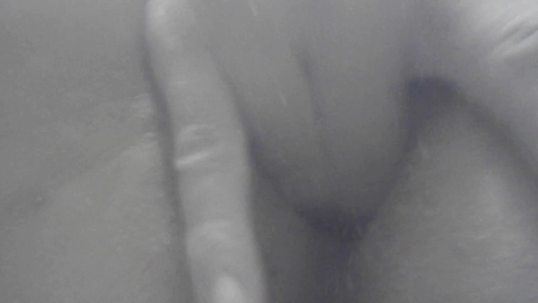 Sitivintage: Masturbating in the bathtub closeup