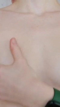 Uzun dildo sikişi