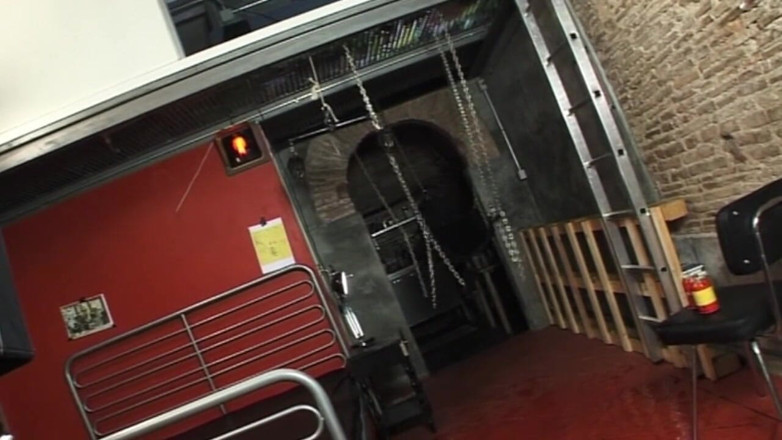 HARD PORN STUDIO: Ostre ruchanie ze złymi chłopcami fetyszowymi strojami