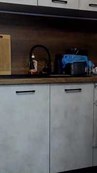 Ibu tiri miang Adi berkongkek keras di bilik dapur