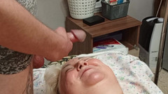 Zona901: Vizinha recebe uma boca cheia de porra depois que eu...