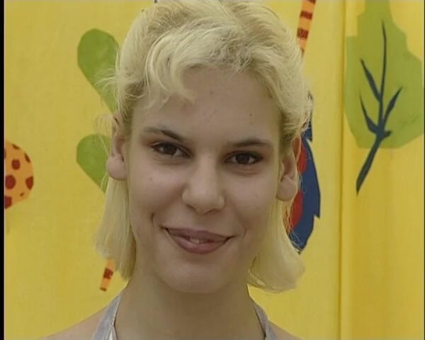 YOUR FIRST PORN: Velké stydké pysky od Saskia