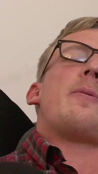 Wartości seksualne EP3 Lara Jade Deene zostaje zalana i zerżnięta przez Luke'a Hardy'ego ciężko