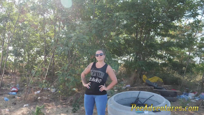 Pee Adventures: Pipi em seus jeans enquanto faz sua forma física