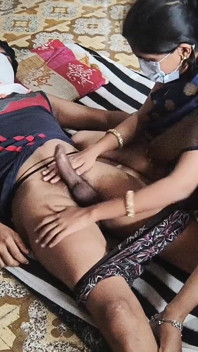 Devar fa sesso con Devar in cucina video completo.