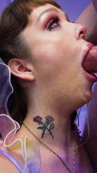 Aliya brynn si mahasiswi nakal lagi asik nyepong kontol jonni darkko