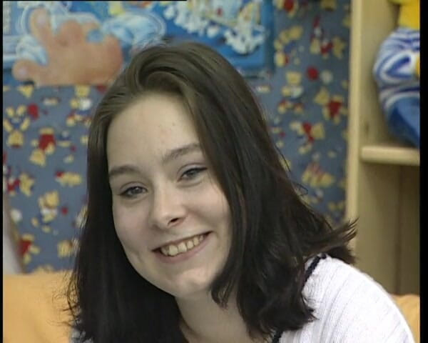 YOUR FIRST PORN: エヴァは笑顔で急いで立ち去ります