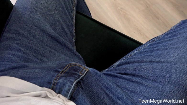 Teen Mega World: Ginger Chick Fucks for Job