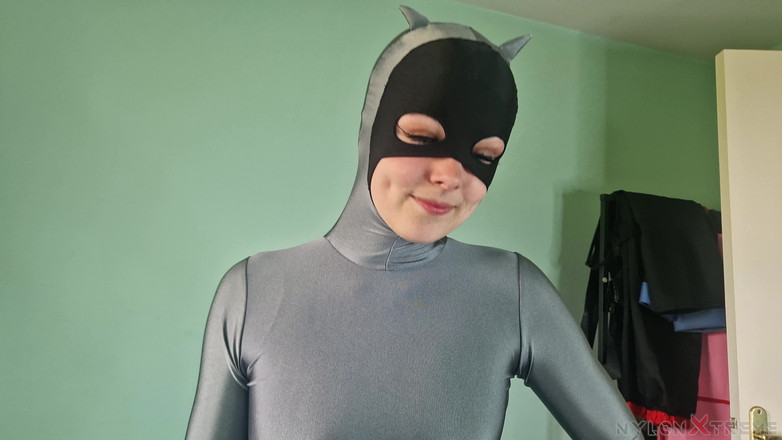 Nylon Xtreme: 第一人称视角 Elena Clark Zentai Catwomen自慰