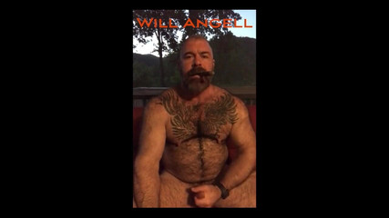 Will Angell: Dijepit dan dipukul