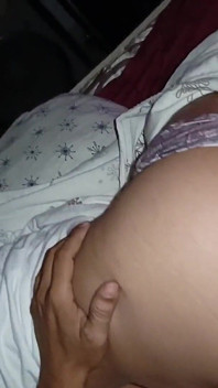 Comiendome a Mi Hijastra En La Casa De Mi Esposa