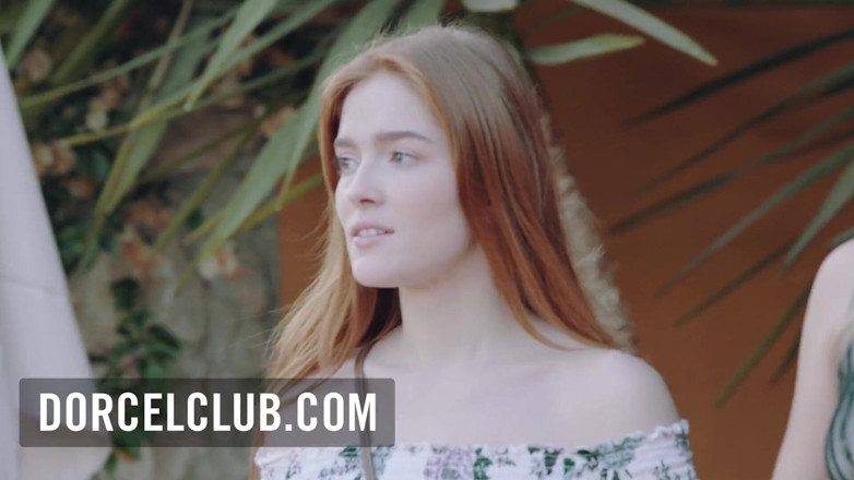 Dorcel Club: Jia Lissa et Lucy Heart s'amusent
