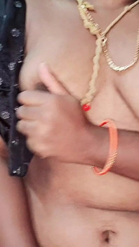 Tamilischer zimmermädchen-sex mit hausbesitzer vollem genuss