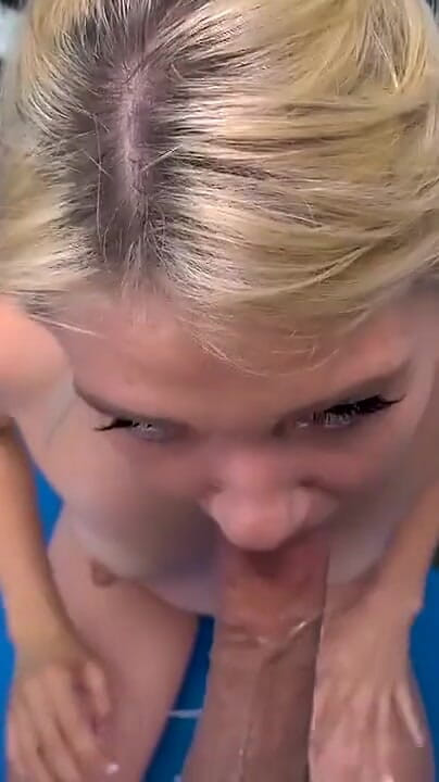 The Gym Is the Best Place to Pick up Chicks Like Zelda Morrison (POV Mania) The Gym Is the Best Place to Pick up Chicks Like Zelda Morrison (POV Mania)